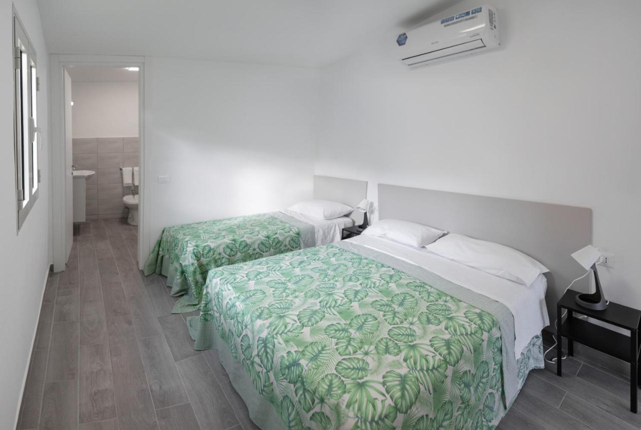 Villaggio Camping Poseidon - Bungalows & Rooms With Sea View In Nature Santa Caterina Dello Ionio Marina Extérieur photo