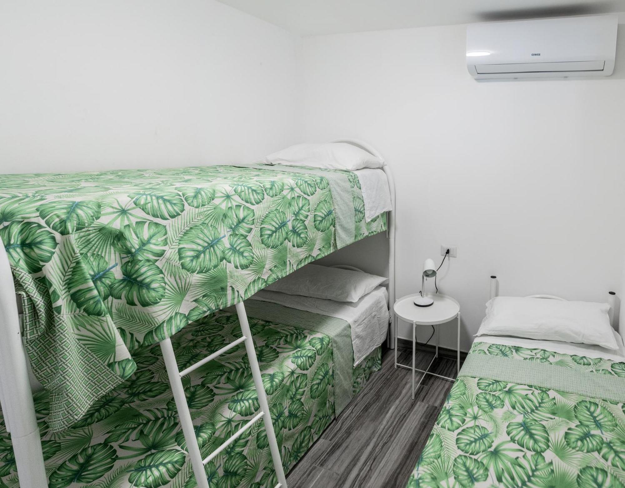 Villaggio Camping Poseidon - Bungalows & Rooms With Sea View In Nature Santa Caterina Dello Ionio Marina Extérieur photo