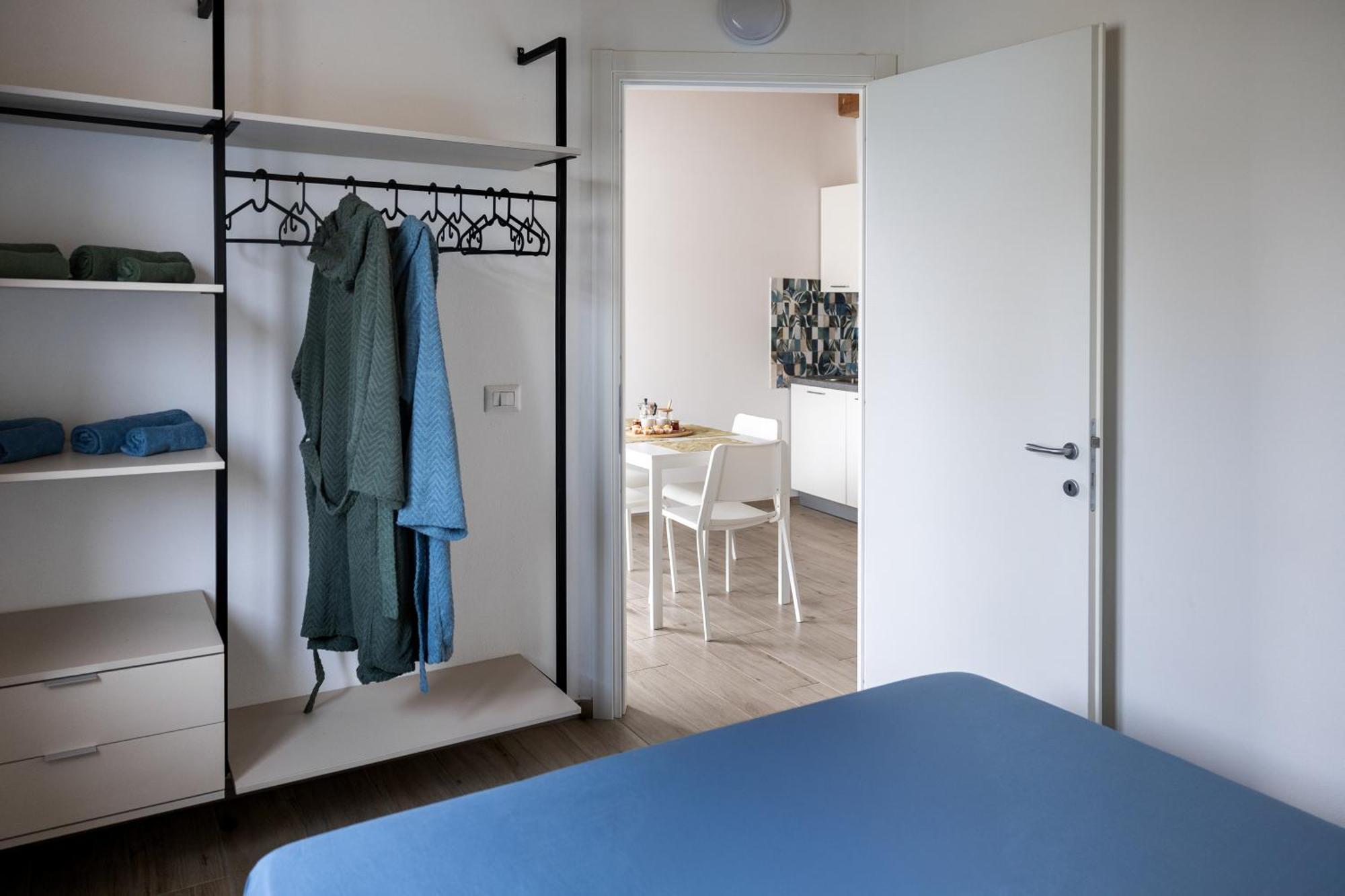 Villaggio Camping Poseidon - Bungalows & Rooms With Sea View In Nature Santa Caterina Dello Ionio Marina Extérieur photo